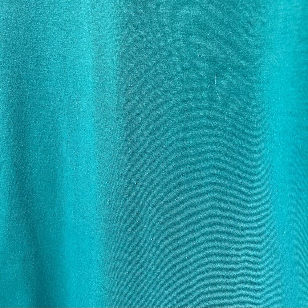 LuLaRoe Irma Tunic Shirt. Size XS. In good used condition! - Picture 3 of 5